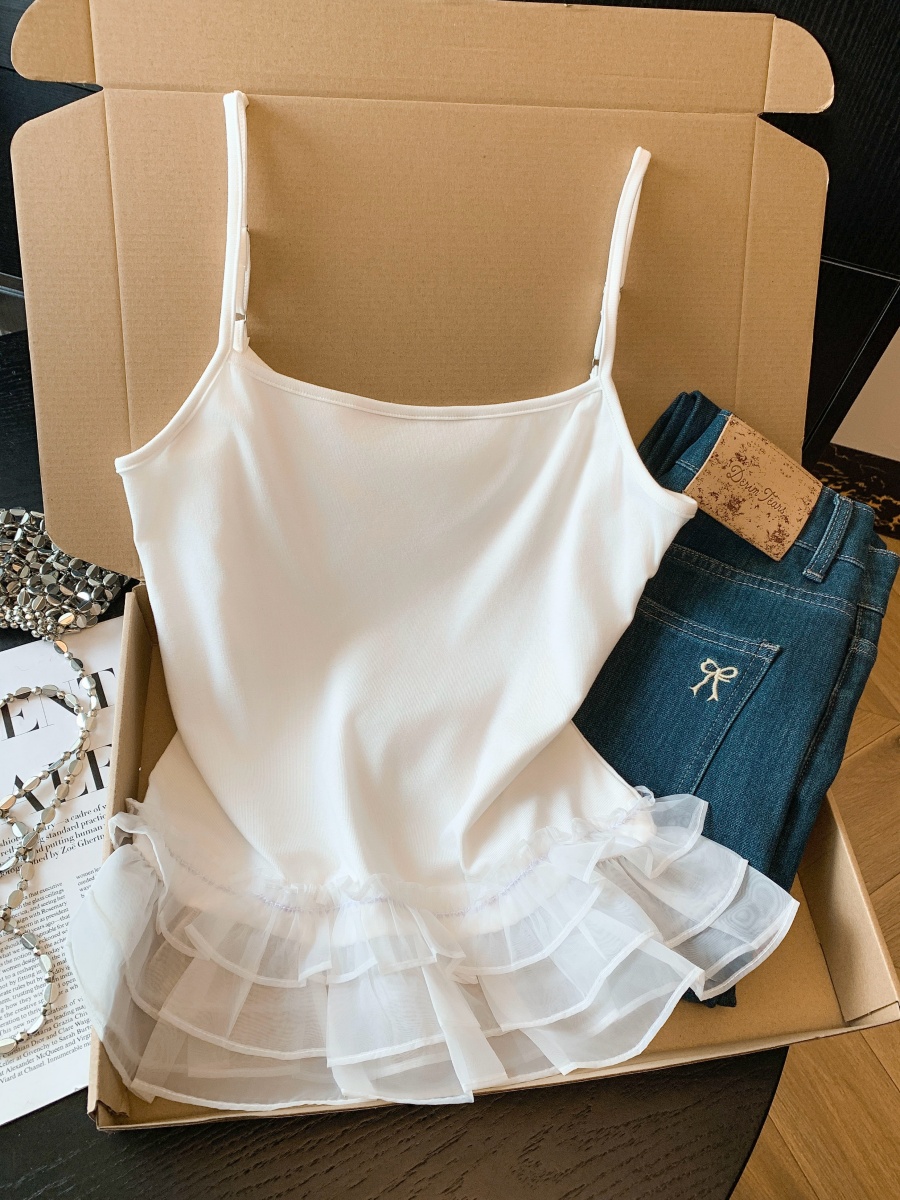 Red Sweater and White Knit Vest Two-Piece Set for Women Casual Lace Detail - Image 3
